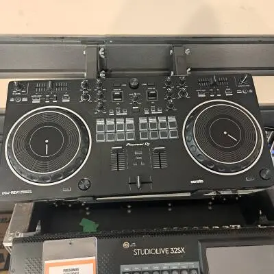 Pioneer DJ - DDJ-REV1
